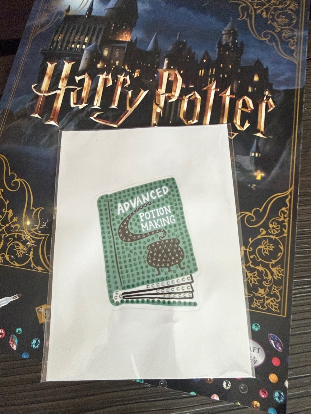 Warner Bros. Harry Potter Green and Gold Advanced Potion Making Crystal Art